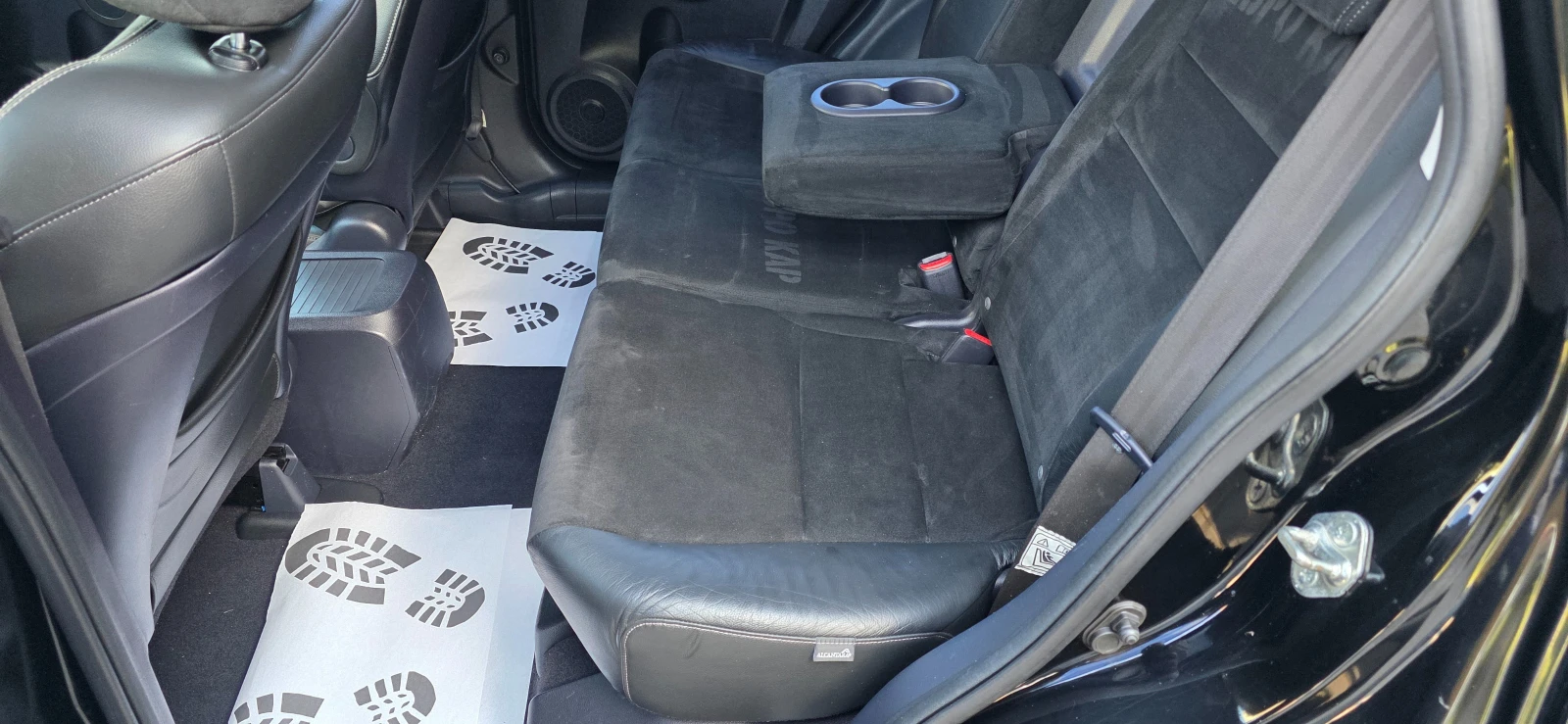 Honda Cr-v 2.0i * FACELIFT* * AVTOMAT* * EXECUTIVE* ШВЕЙЦАРИЯ, снимка 16 - Автомобили и джипове - 56191809