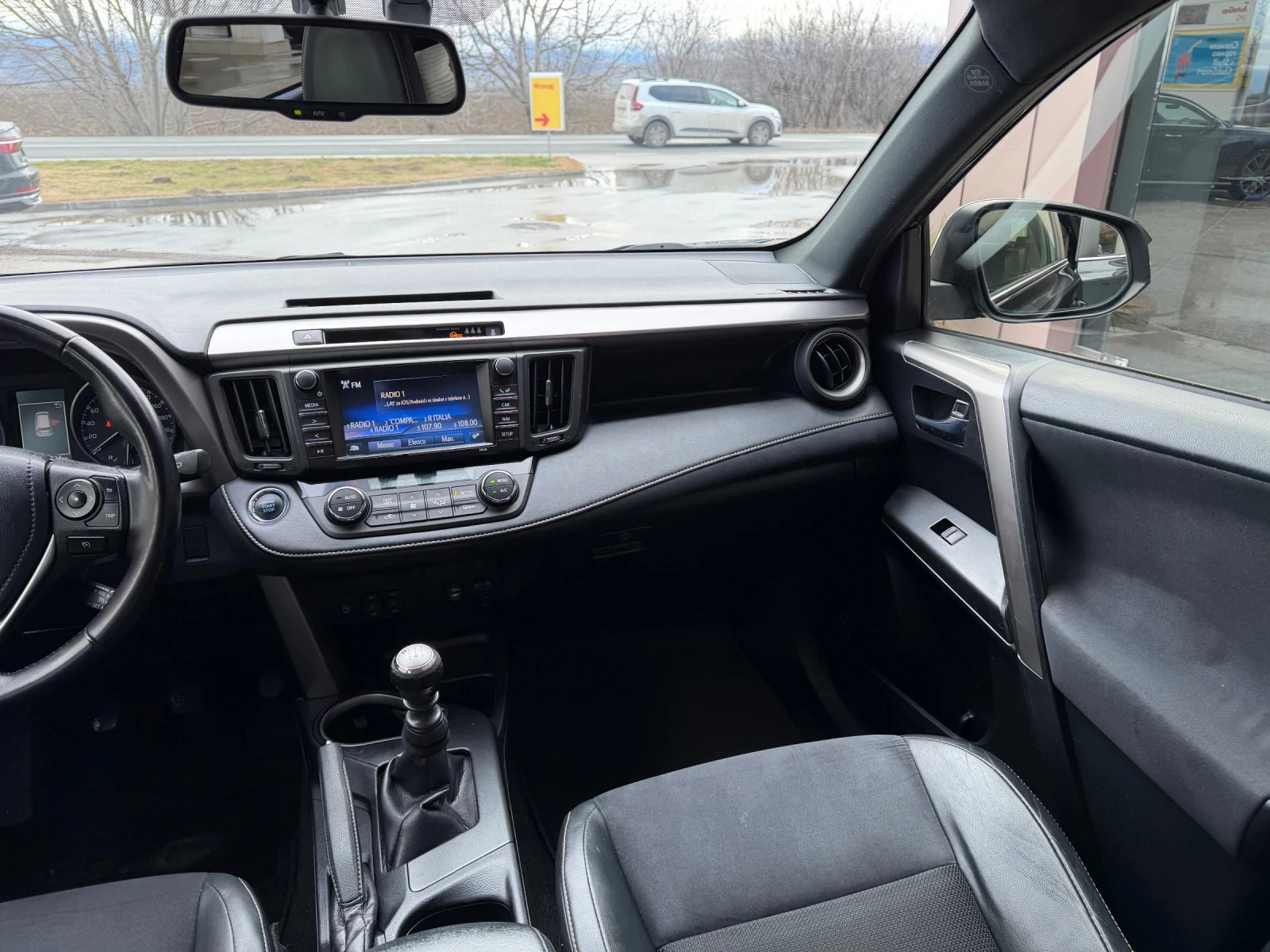 Toyota Rav4 2.0D4D-FACE-NAVI-����-143�.� | Mobile.bg � ����������� 12