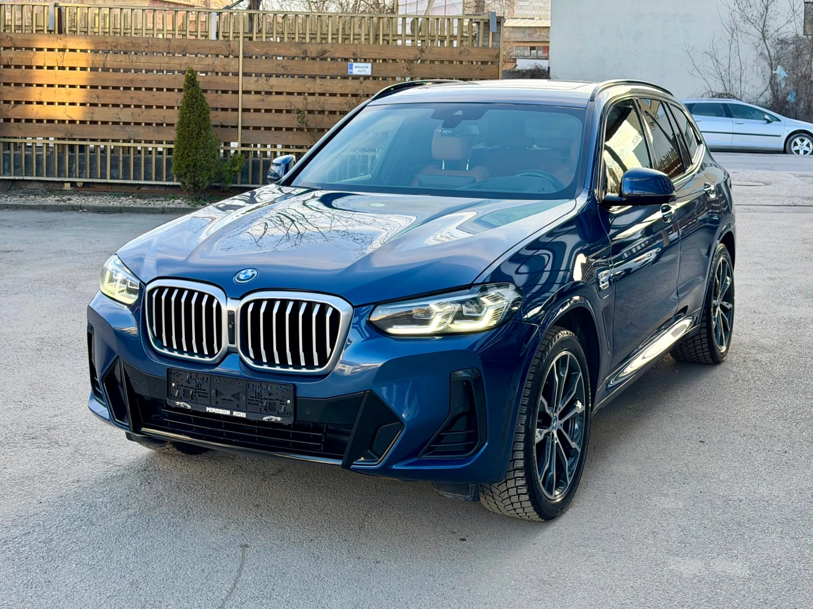 BMW X3 30e M-pack (PHEV) xDrive - изображение 2