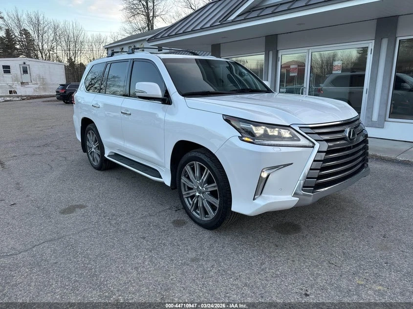 Lexus LX 570 5.7 V8 * 7 МЕСТА * СЕРВИЗНА ИСТОРИЯ , снимка 2 - Автомобили и джипове - 54141584