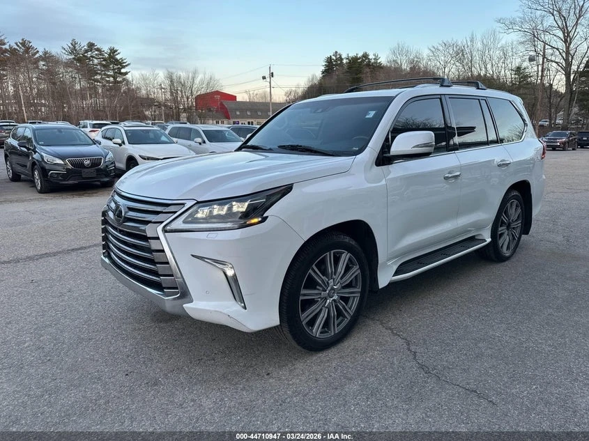 Lexus LX 570 5.7 V8 * 7 МЕСТА * СЕРВИЗНА ИСТОРИЯ 