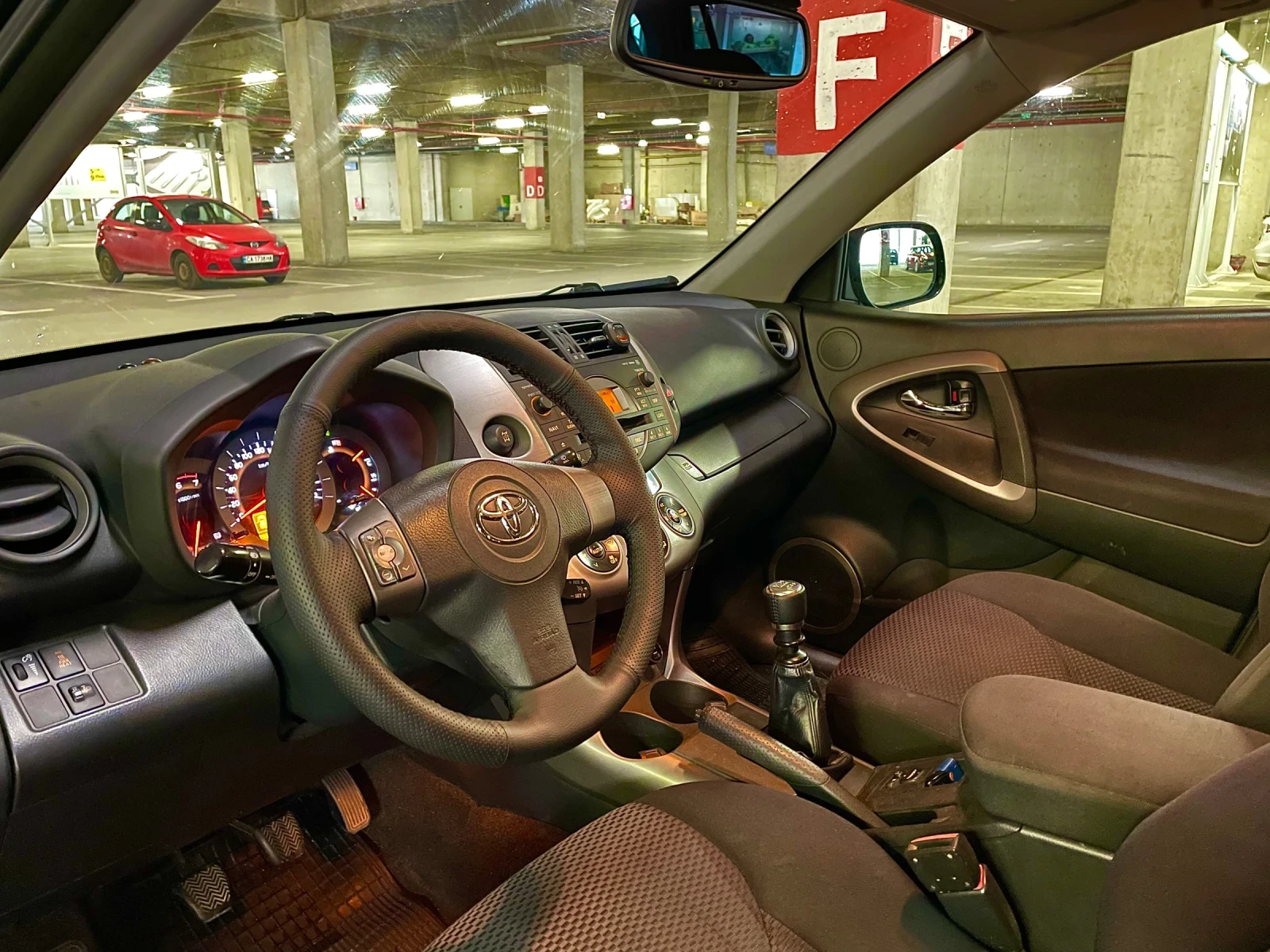 Toyota Rav4 D4D 136 кс., снимка 9 - Автомобили и джипове - 54157654