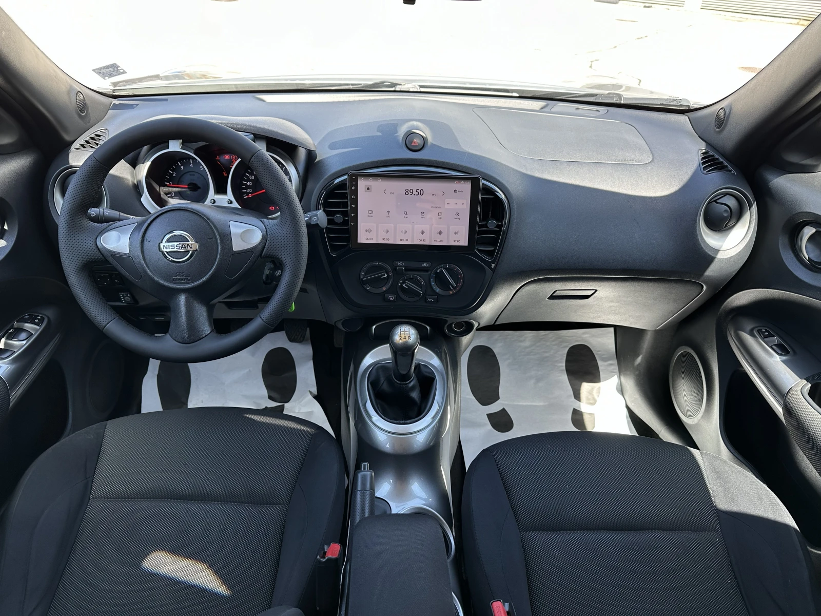 Nissan Juke, снимка 10 - Автомобили и джипове - 54351992