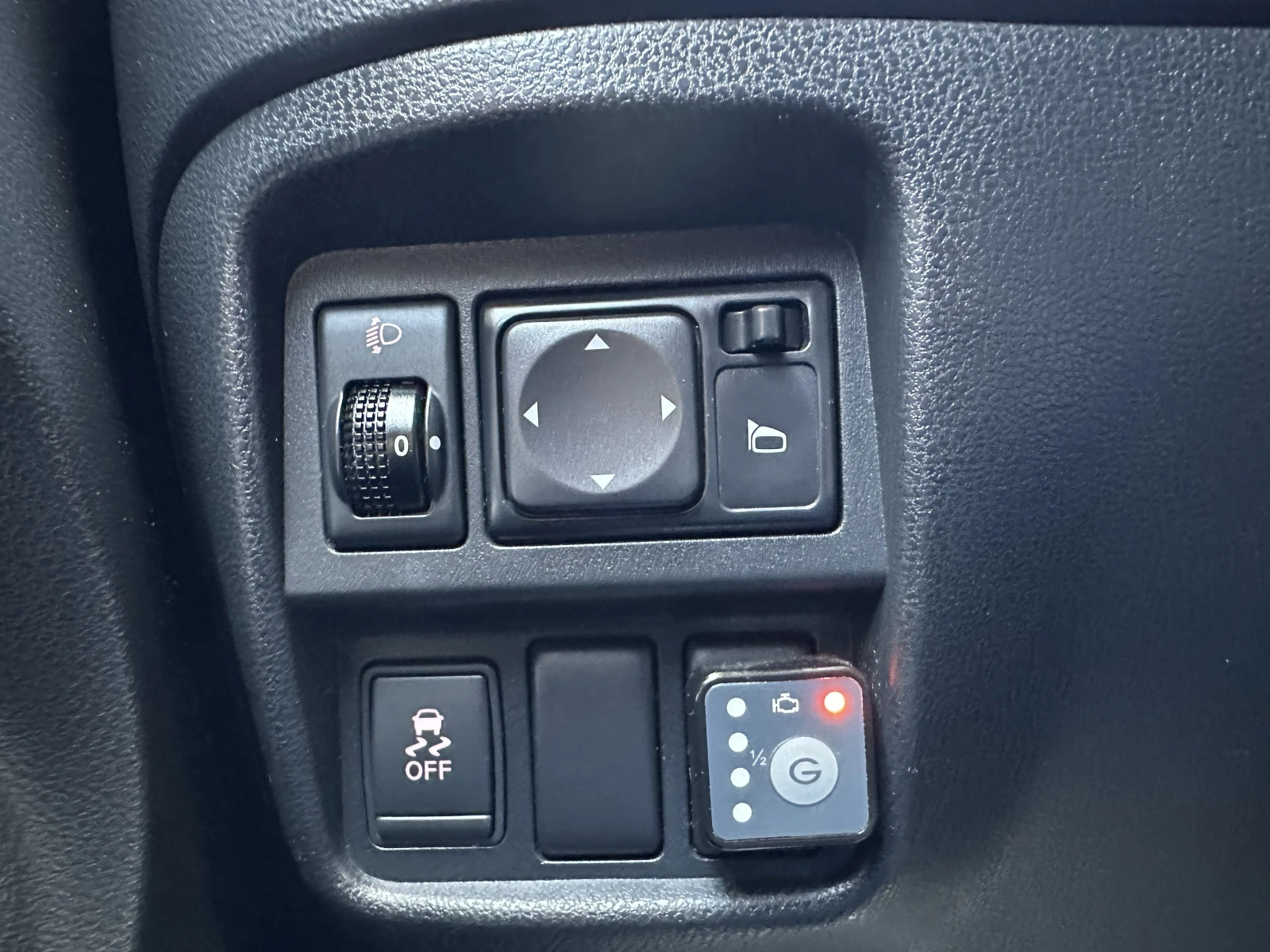 Nissan Juke, снимка 16 - Автомобили и джипове - 54351992