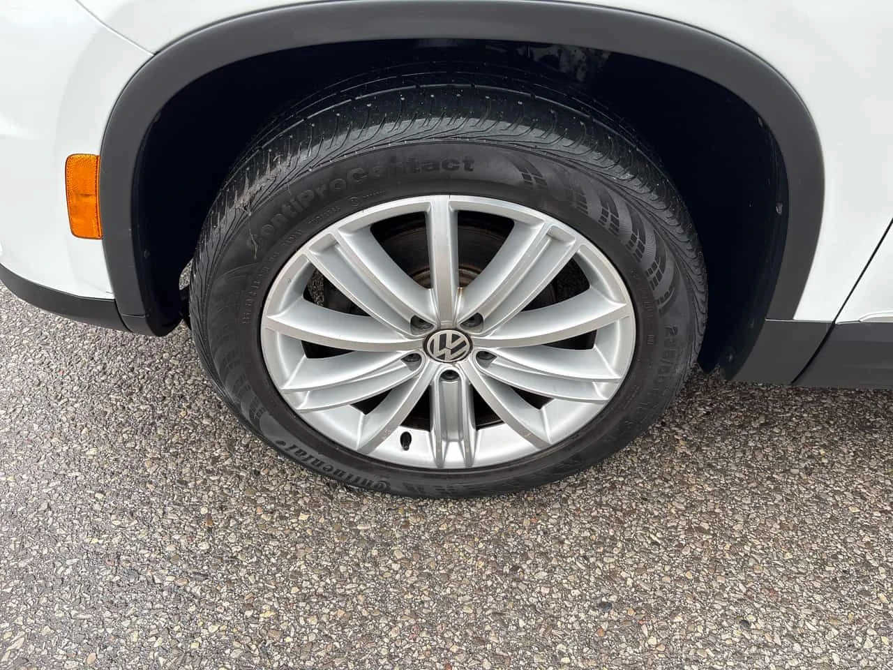VW Tiguan * Comfortline * PANO* KEYLESS* ПОДГРЕВ* , снимка 7 - Автомобили и джипове - 54383027