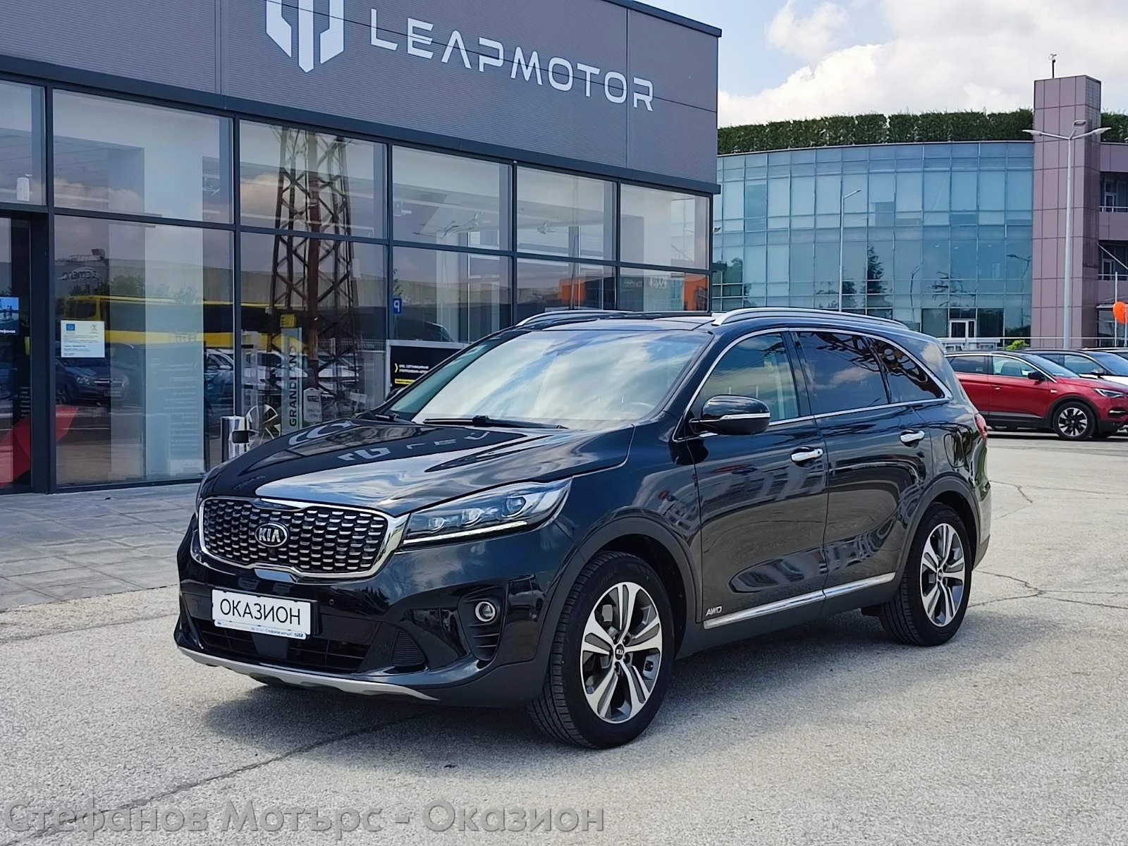 Kia Sorento 4x4 Platinum Edition 2.2 CRDi (200hp) AT8, снимка 3 - Автомобили и джипове - 54791479