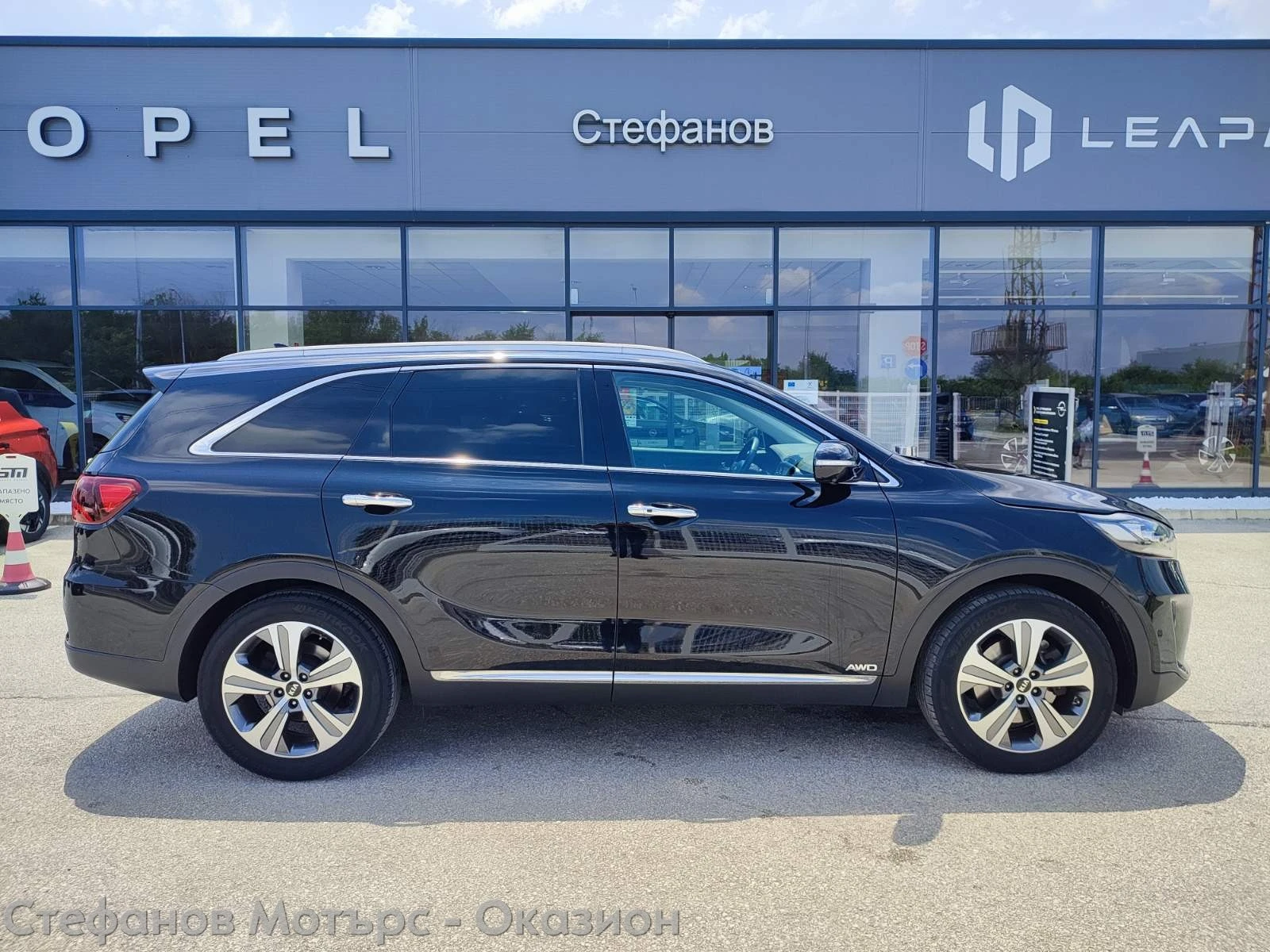 Kia Sorento 4x4 Platinum Edition 2.2 CRDi (200hp) AT8, снимка 5 - Автомобили и джипове - 54791479