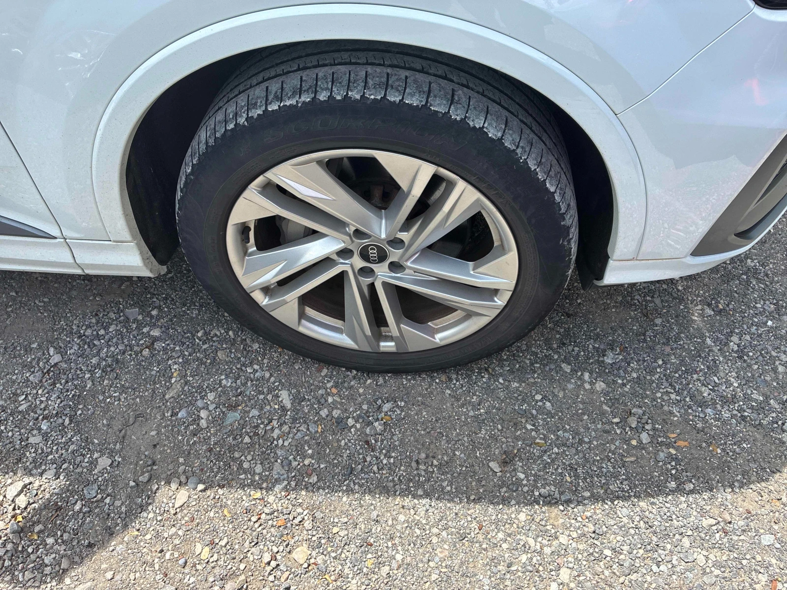 Audi Q7 Komfort* 2 КЛЮЧА * ПАНОРАМА * CARFAX * АВТО КРЕДИТ, снимка 6 - Автомобили и джипове - 55218352