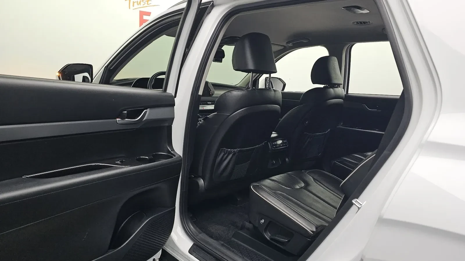 Hyundai Palisade 3.8* ОБДУХВАНЕ* KEYLESS* ПОДГРЕВ ВОЛАН* , снимка 4 - Автомобили и джипове - 55370744