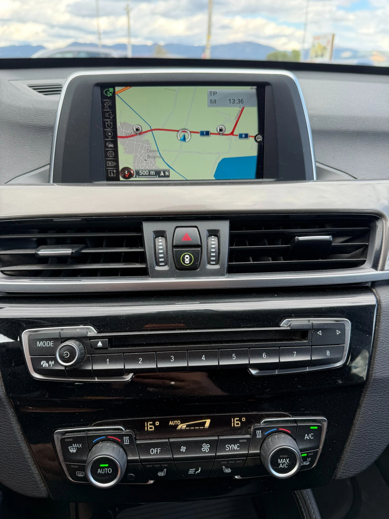 BMW X1 2.0D xDrive AVTOMAT/KOJA/NAVI/KAMERA EURO 6, снимка 15 - Автомобили и джипове - 56180420