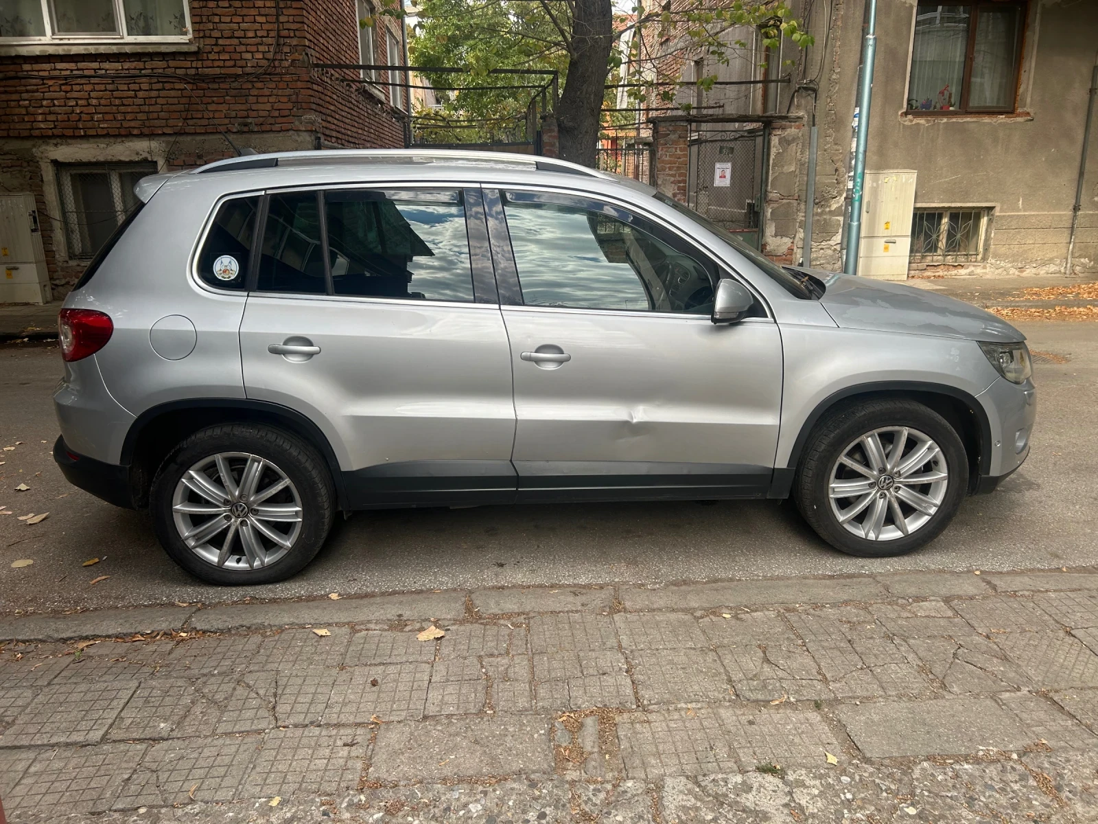 VW Tiguan Vw tiguan sport 4x4, снимка 7 - Автомобили и джипове - 56313347