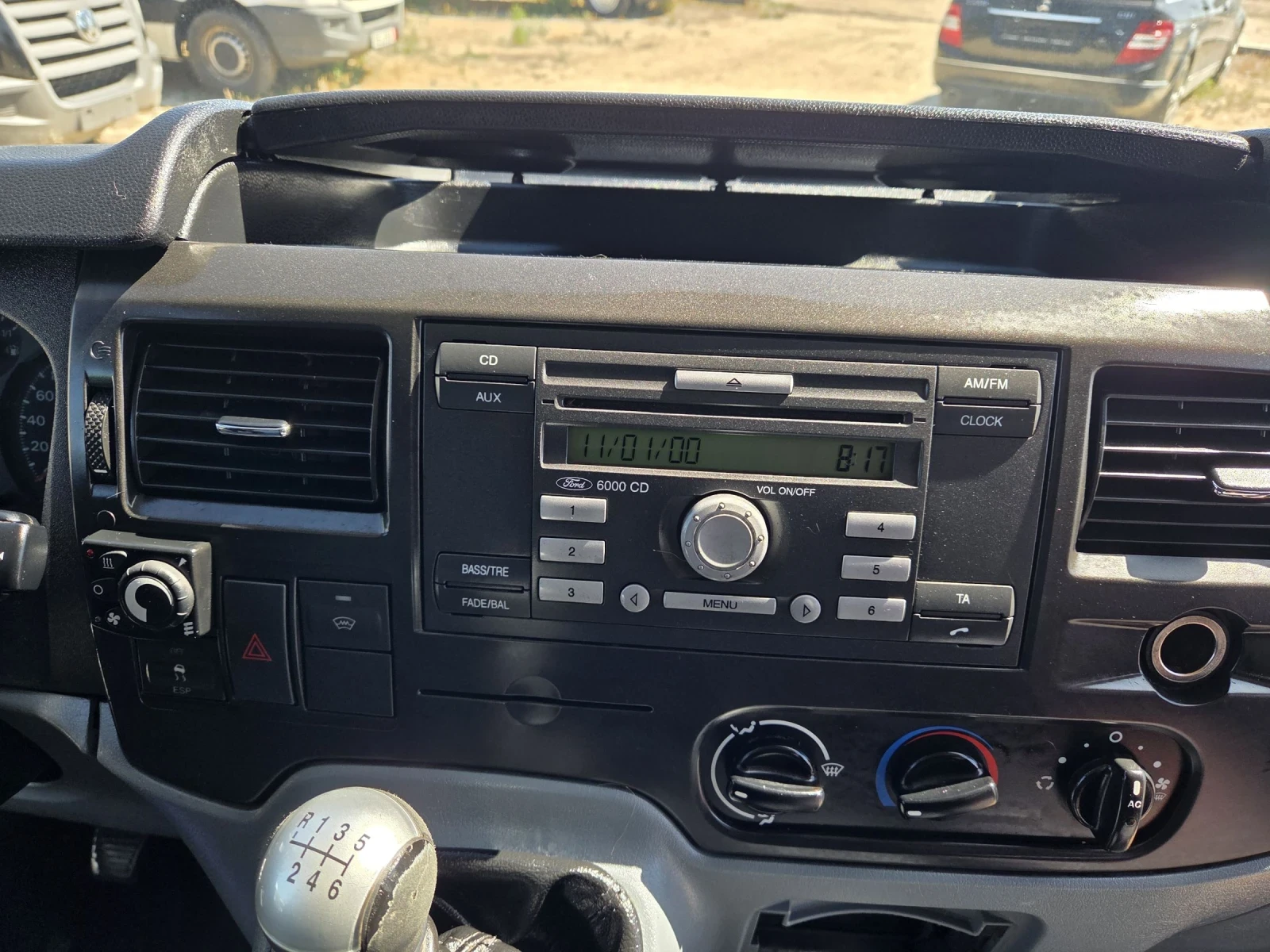 Ford Transit 2.2tdci.климатик/печка/140кс. - изображение 10