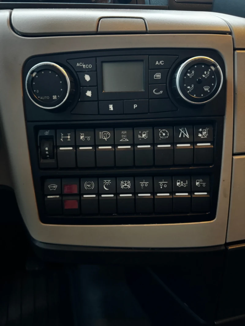 Man Tgx TGX 500/EURO 6/XXL/DISTRONIC/LINE ASSIST/, снимка 13 - Камиони - 53035402