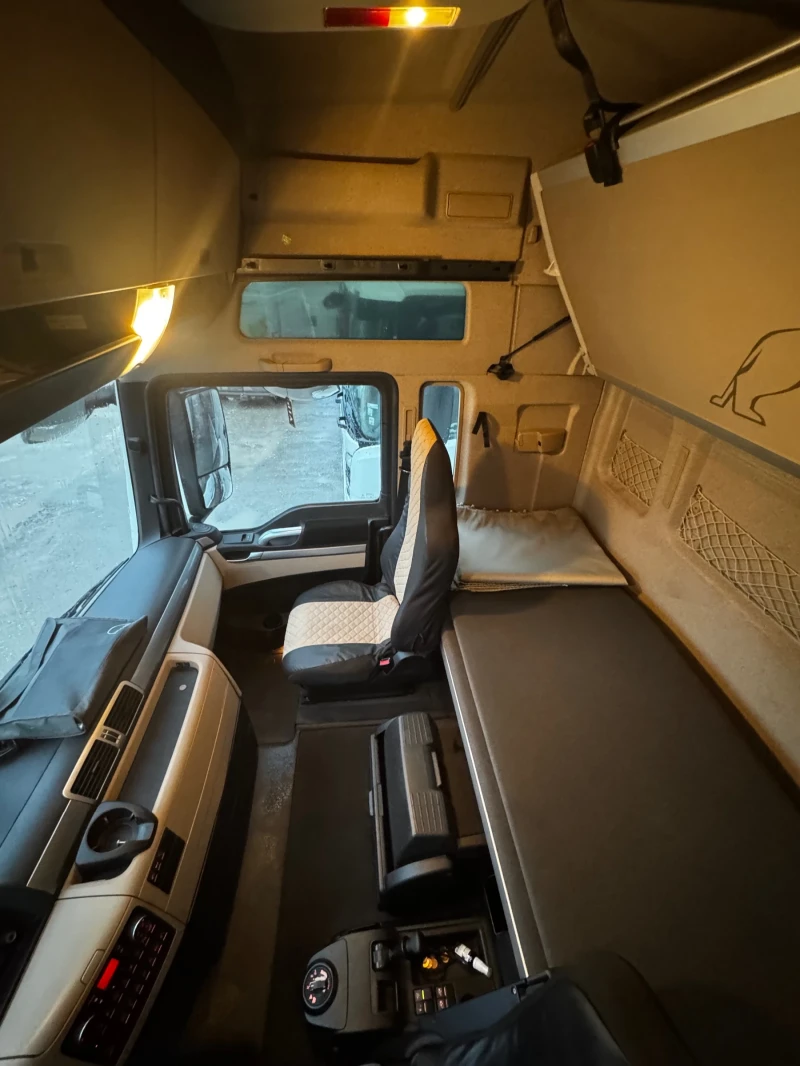 Man Tgx TGX 500/EURO 6/XXL/DISTRONIC/LINE ASSIST/, снимка 10 - Камиони - 53035402