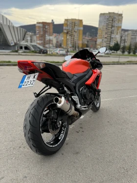     Suzuki Gsxr 600 K9