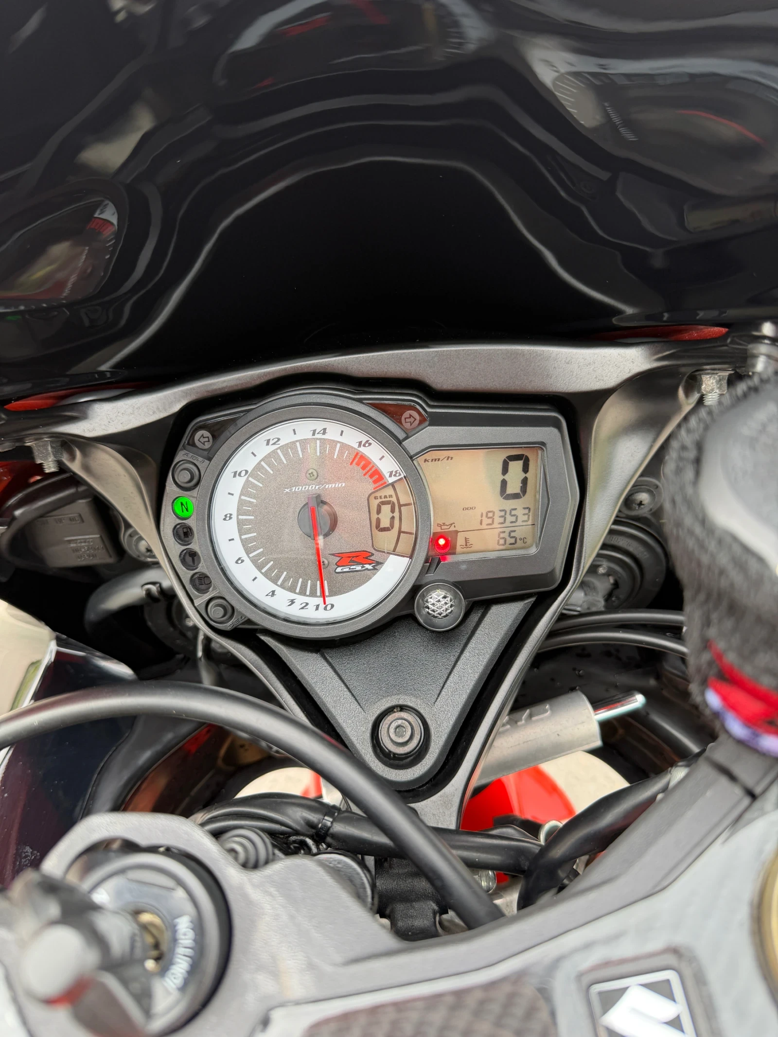 Suzuki Gsxr 600 K9 - изображение 7