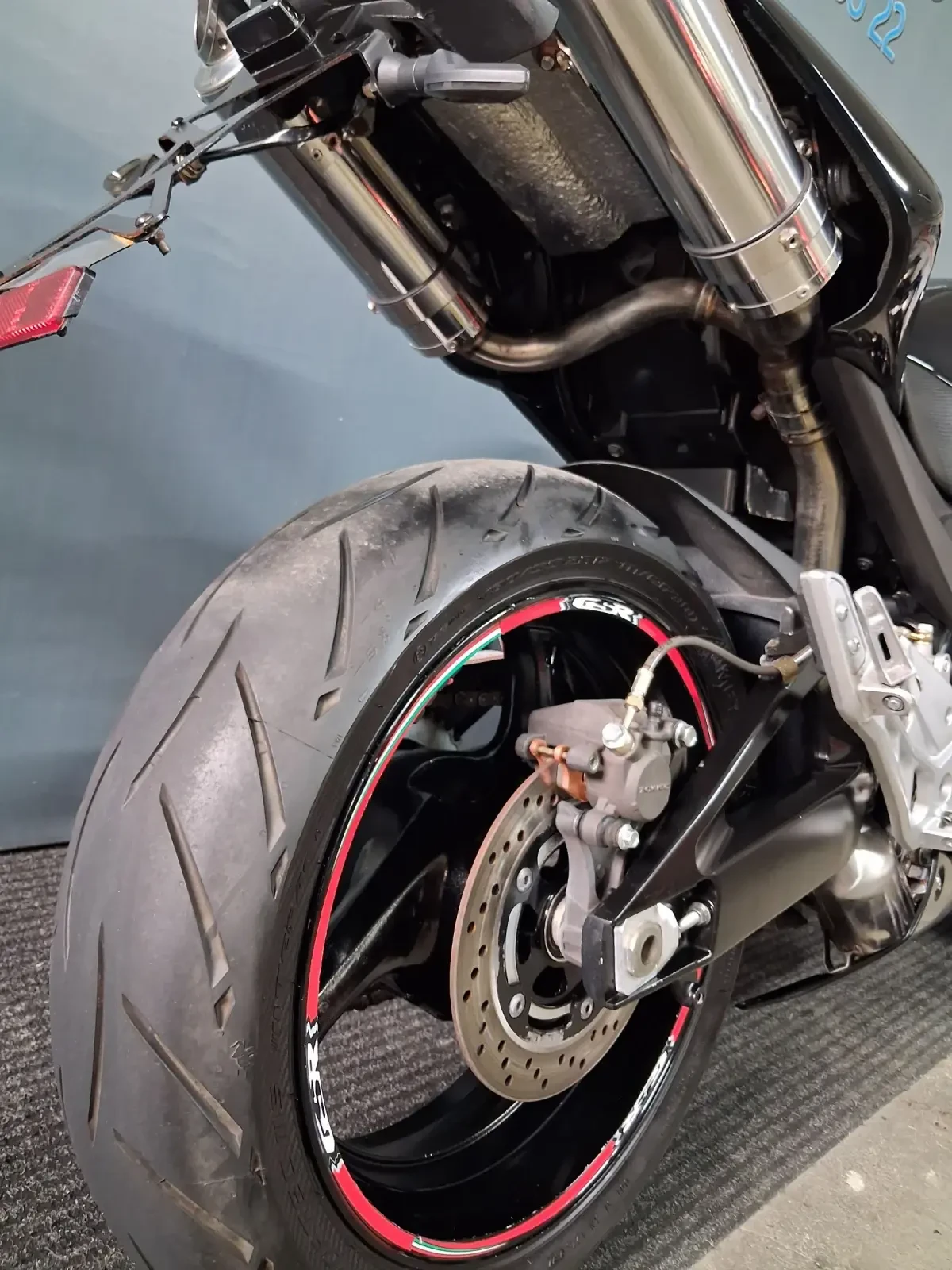 Suzuki Gsr 600i YOSHIMURA, снимка 8 - Мотоциклети и мототехника - 55327175