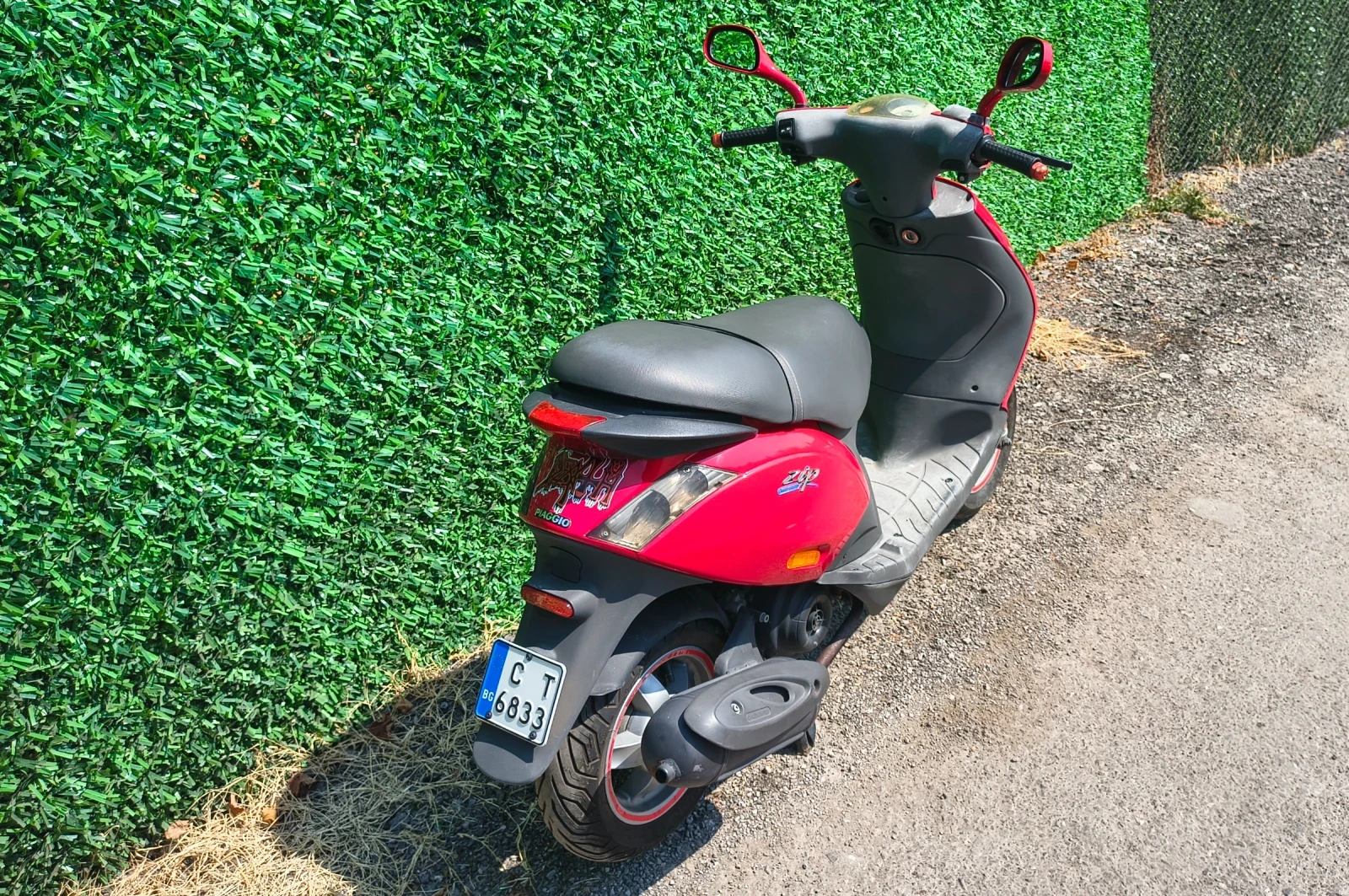 Piaggio Zip - (ТОП)(РЕАЛНИ КИЛОМЕТРИ)(ГОДИШНА ГРАЖДАНСКА), снимка 7 - Мотоциклети и мототехника - 56082427
