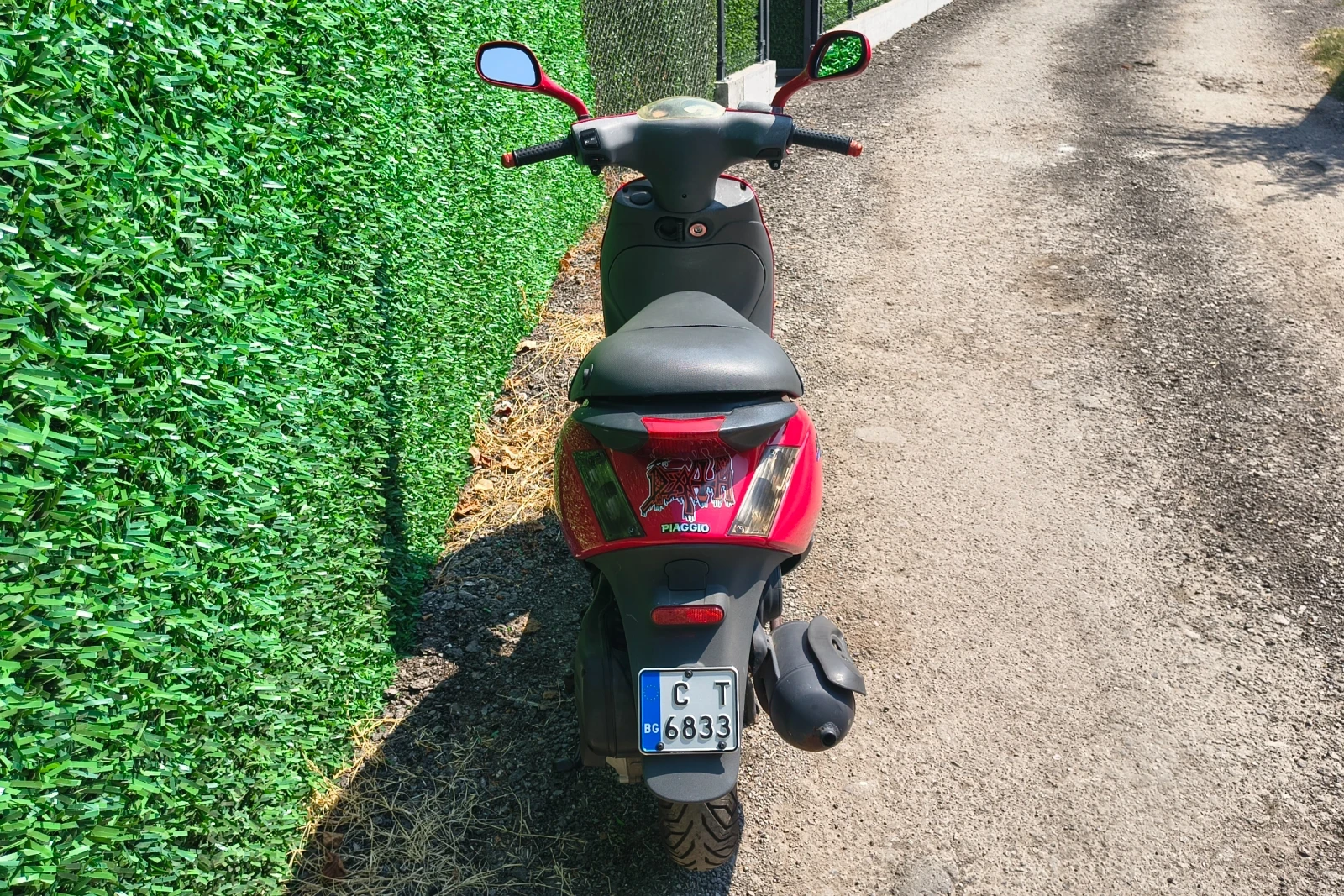 Piaggio Zip - (ТОП)(РЕАЛНИ КИЛОМЕТРИ)(ГОДИШНА ГРАЖДАНСКА), снимка 8 - Мотоциклети и мототехника - 56082427