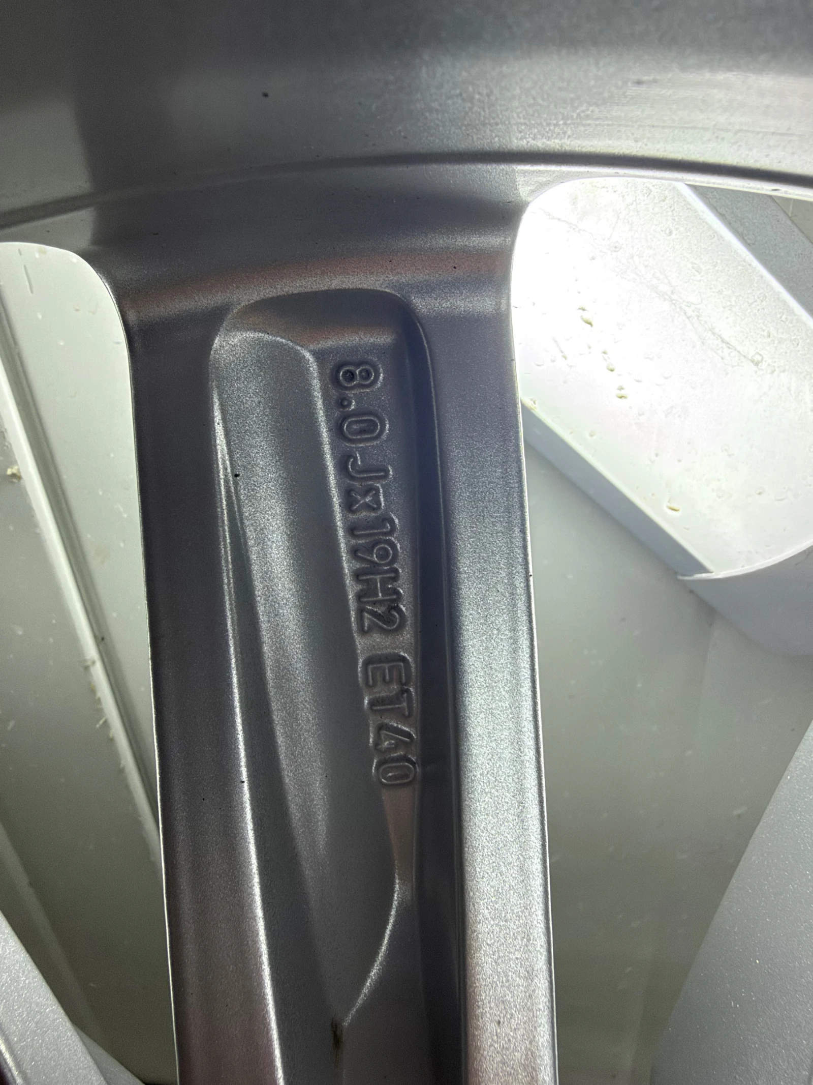 Гуми с джанти Pirelli 245/40R19, снимка 5 - Гуми и джанти - 56217263