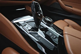 BMW 540 MPACK* ПОДГРЕВ* ПЕРА* КОЖА* ПАНОРАМА, снимка 10