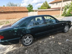 Mercedes-Benz E 200, снимка 3