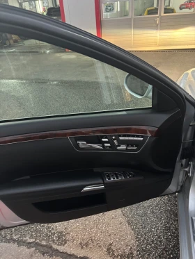 Mercedes-Benz S 320, снимка 9