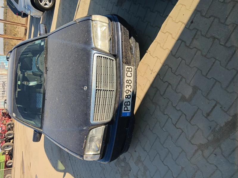 Mercedes-Benz C 220, снимка 5 - Автомобили и джипове - 47748624