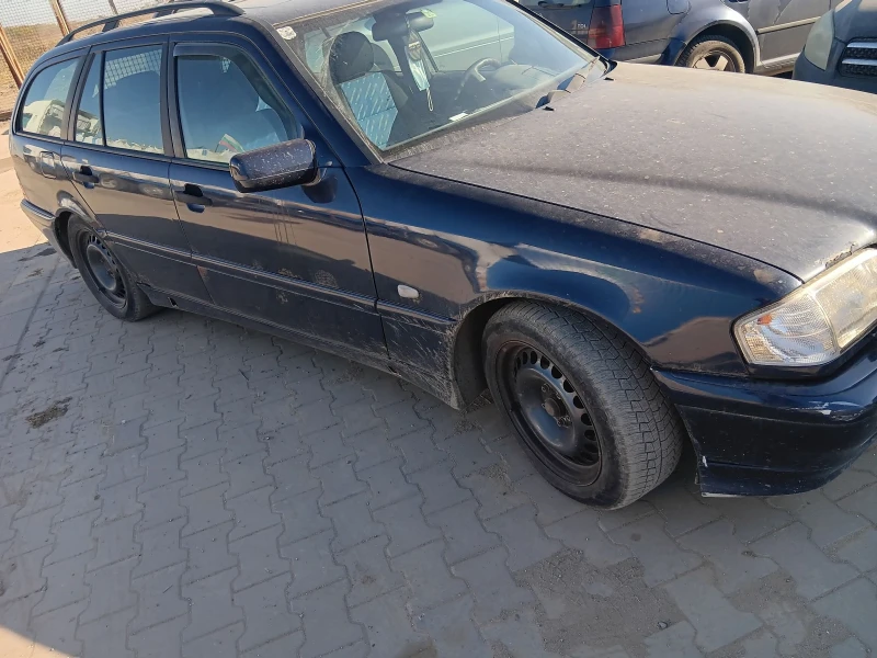 Mercedes-Benz C 220, снимка 1 - Автомобили и джипове - 47748624