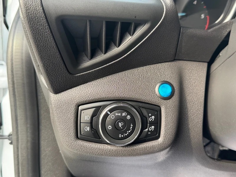 Ford Connect CAMERA NAVI MAXI , снимка 13 - Автомобили и джипове - 47825354