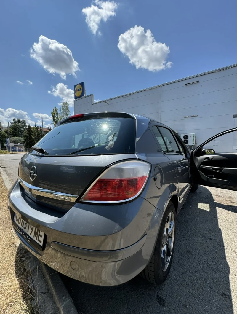 Opel Astra, снимка 15 - Автомобили и джипове - 48101312