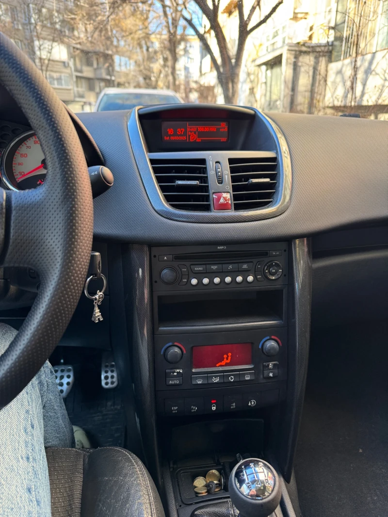 Peugeot 207, снимка 8 - Автомобили и джипове - 49414274