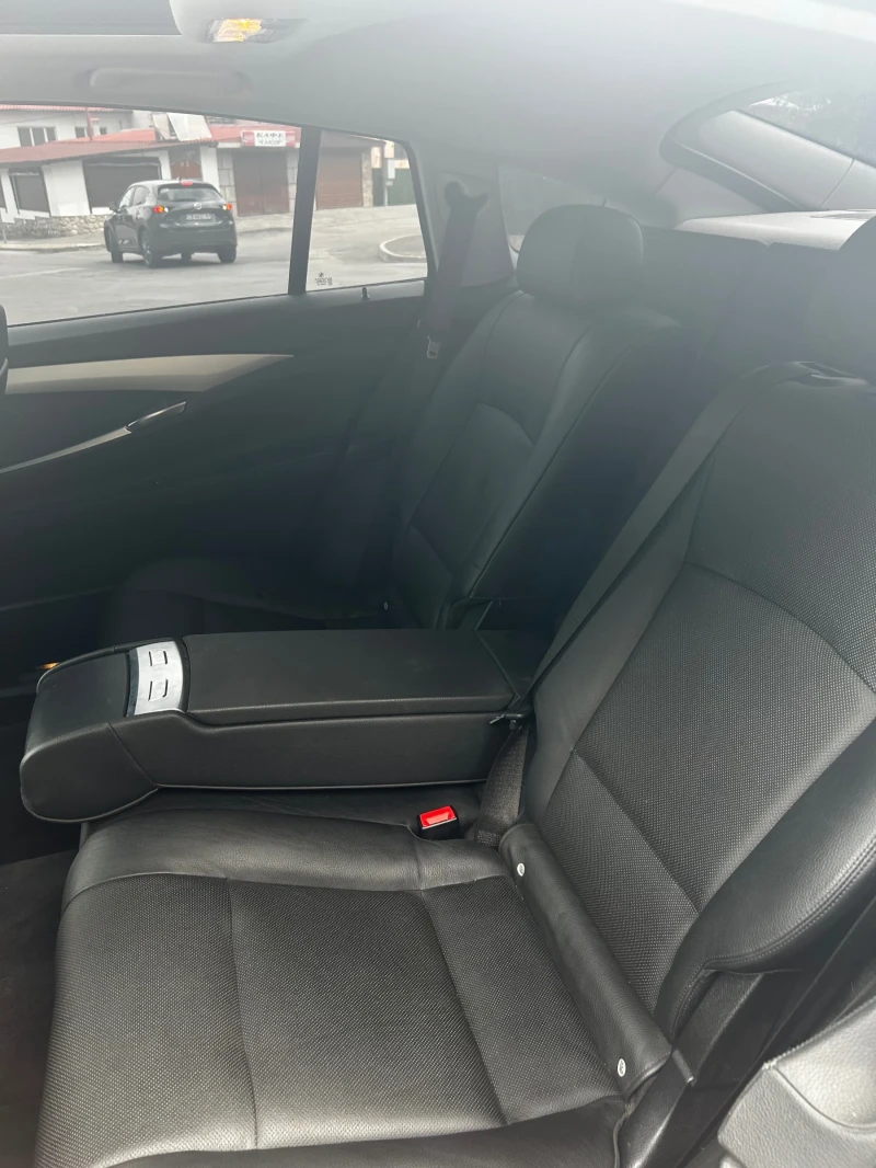 BMW 5 Gran Turismo 535 XDrive СМЕНЕНИ ВЕРИГИ, снимка 14 - Автомобили и джипове - 52453015