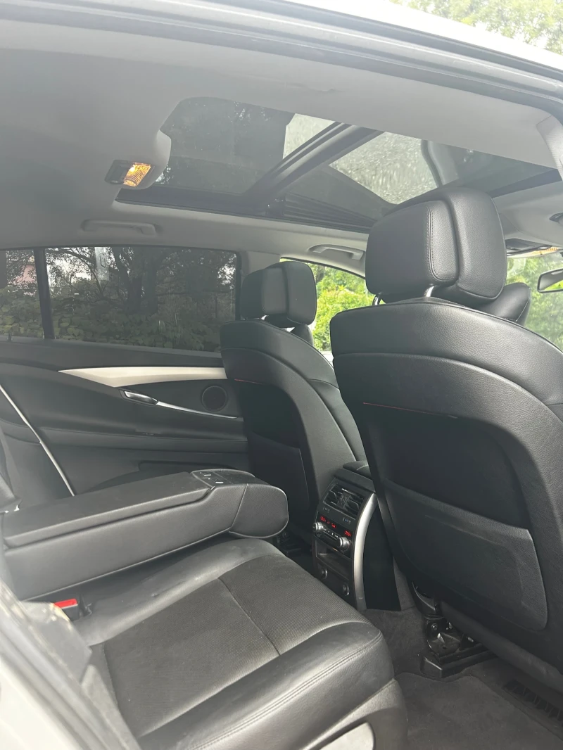 BMW 5 Gran Turismo 535 XDrive СМЕНЕНИ ВЕРИГИ, снимка 9 - Автомобили и джипове - 52453015