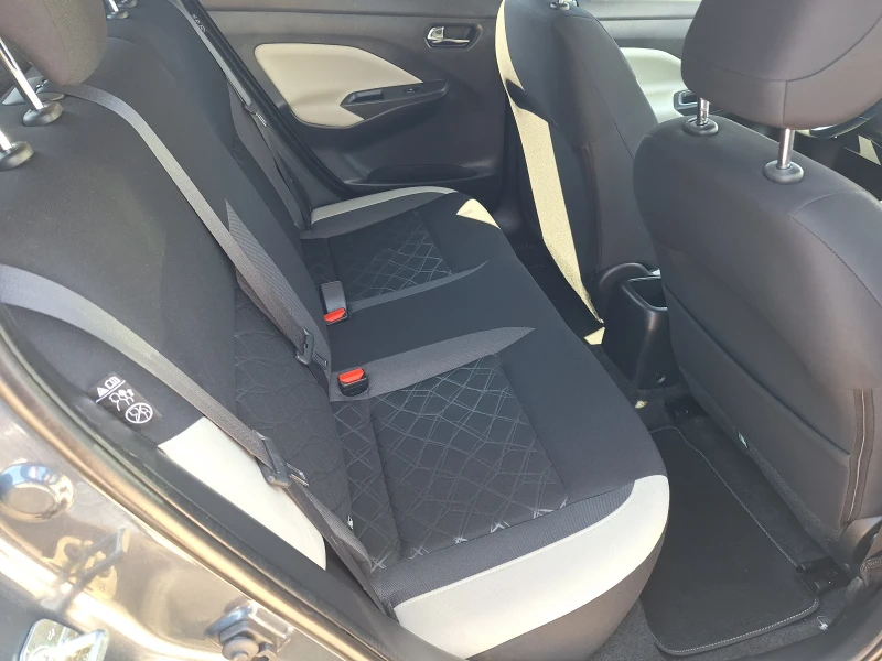 Nissan Micra 1.0 automat, снимка 11 - Автомобили и джипове - 51821831