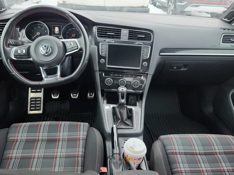 VW Golf GTI * CARFAX * ФИНАНСИРАНЕ, снимка 11 - Автомобили и джипове - 52830656