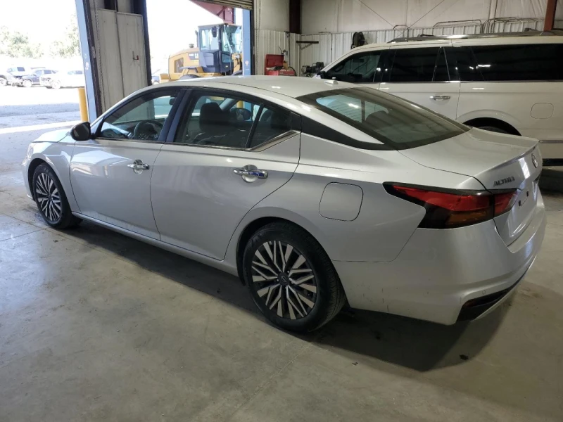 Nissan Altima SV, снимка 2 - Автомобили и джипове - 53074717