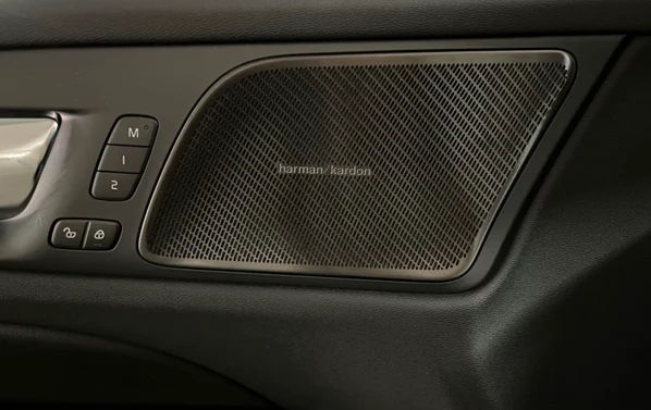 Volvo V60 B4 = Plus Dark =  | Mobile.bg   11