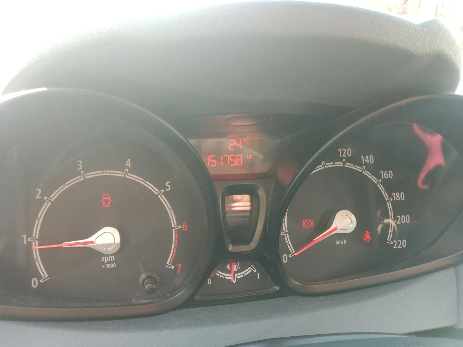 Ford Fiesta  - изображение 8