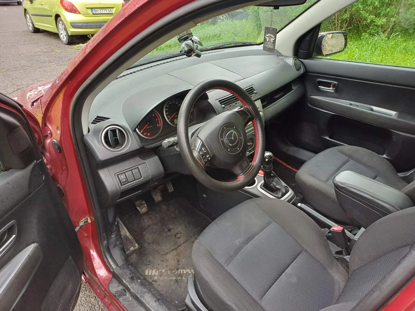 Mazda 2 1.4i - изображение 7