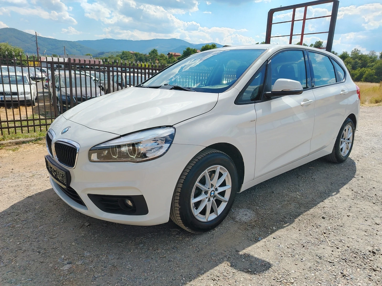 BMW 2 Active Tourer 218  - изображение 3