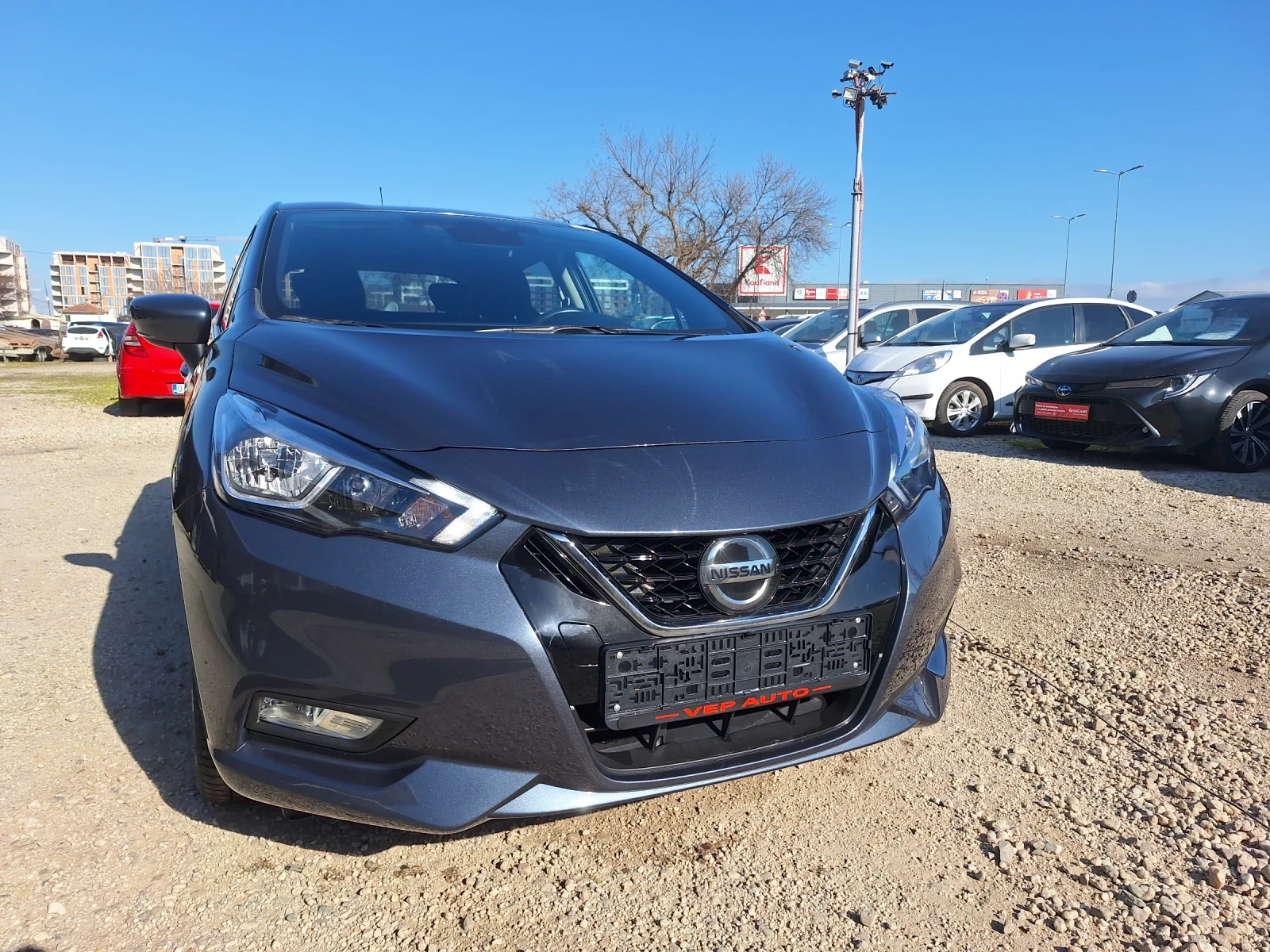 Nissan Micra 1.0 automat, снимка 2 - Автомобили и джипове - 51821831