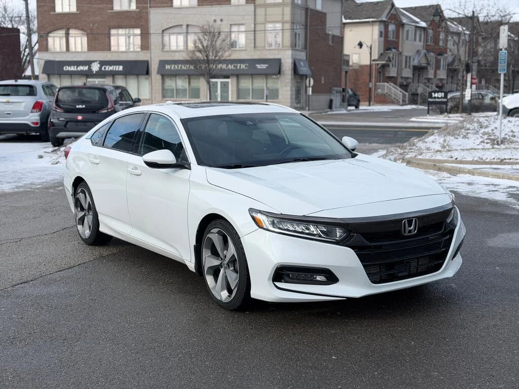 Honda Accord КАМЕРА * ПОДГРЕВ* ПЕРА* DIGITAL* ЕЛ. СЕДАЛКИ - изображение 3