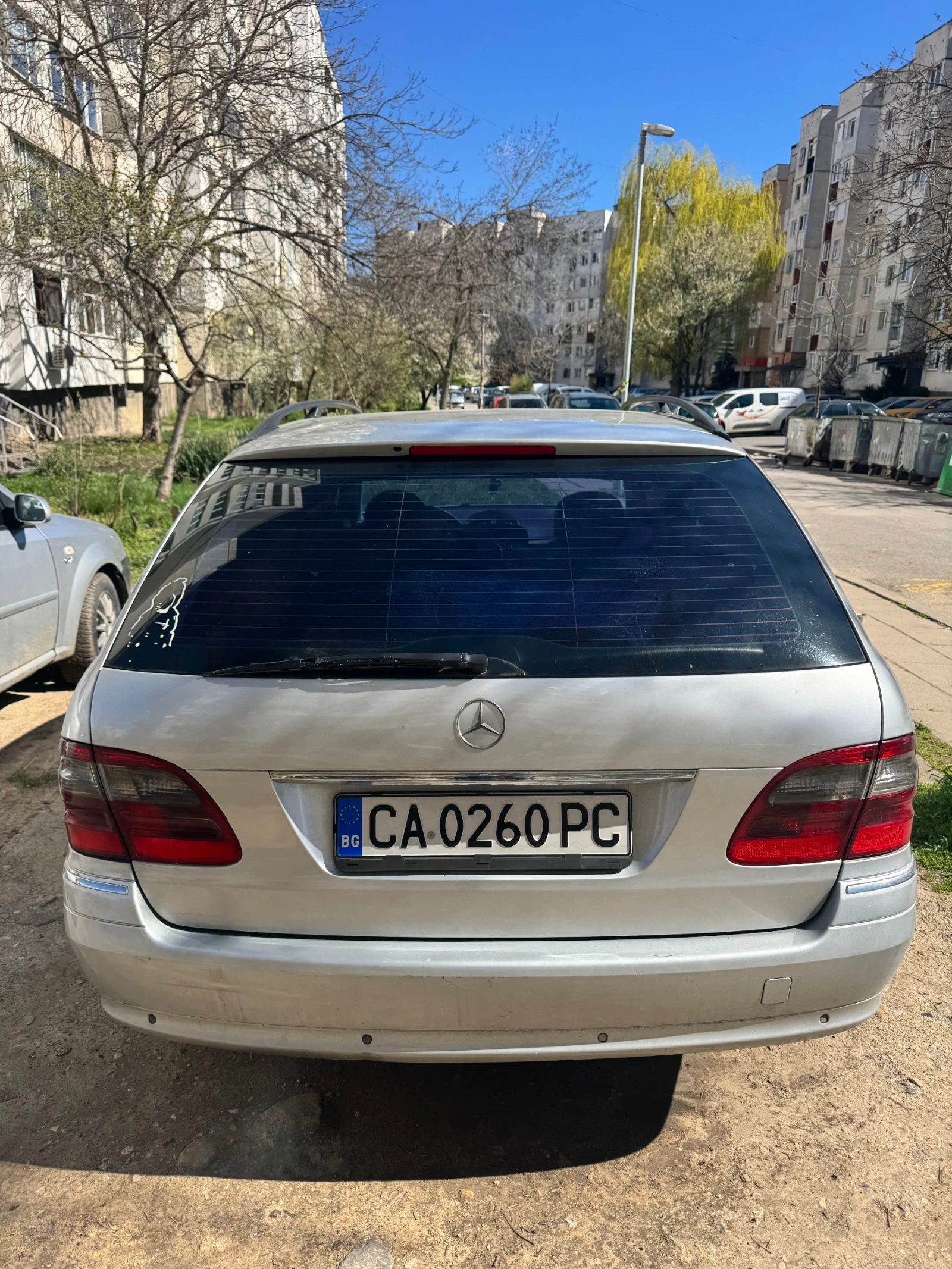 Mercedes-Benz E 220, снимка 6 - Автомобили и джипове - 54114878