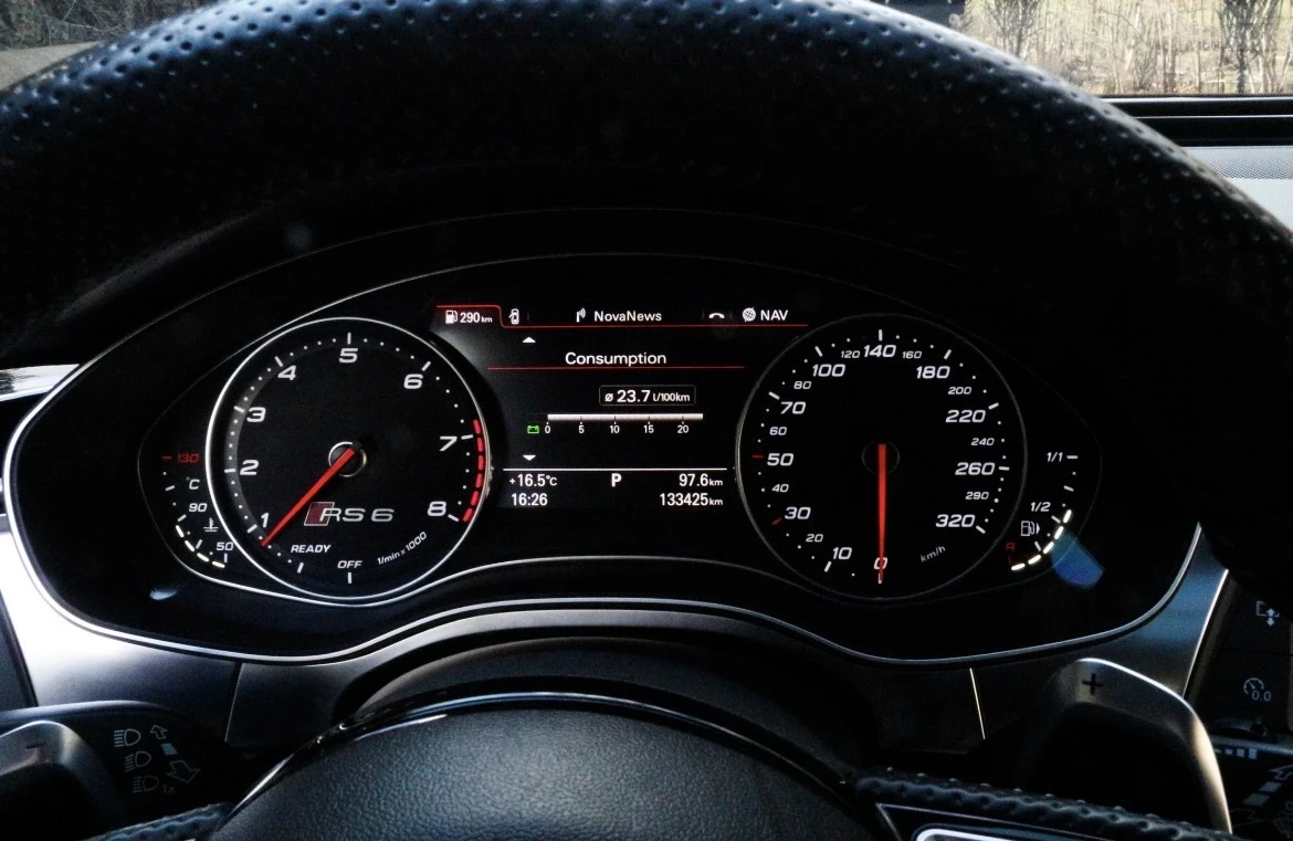 Audi Rs6 Performance БАРТЕР ЛИЗИНГ, снимка 14 - Автомобили и джипове - 54239515