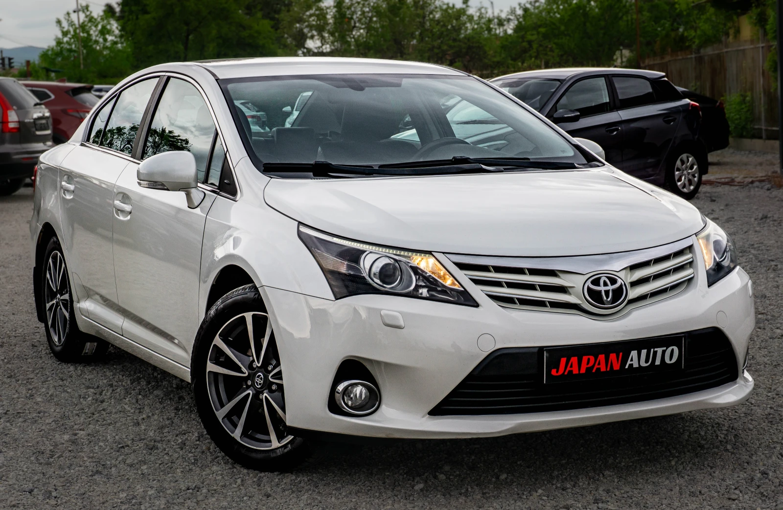 Toyota Avensis 1.8 бензин | ТОП! FACELIFT | С ГАРАНЦИЯ!, снимка 3 - Автомобили и джипове - 54456239