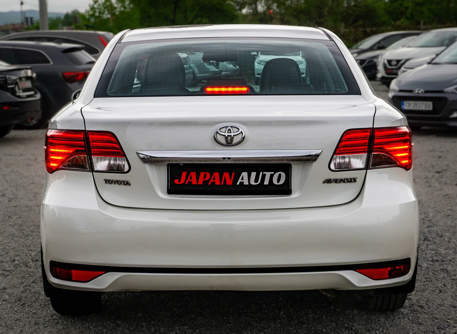 Toyota Avensis 1.8 бензин | ТОП! FACELIFT | С ГАРАНЦИЯ!, снимка 5 - Автомобили и джипове - 54456239