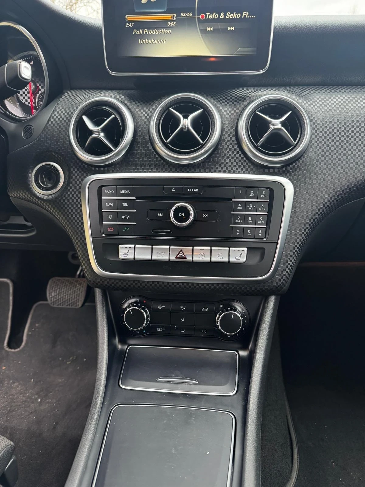 Mercedes-Benz A 220, снимка 4 - Автомобили и джипове - 54671410
