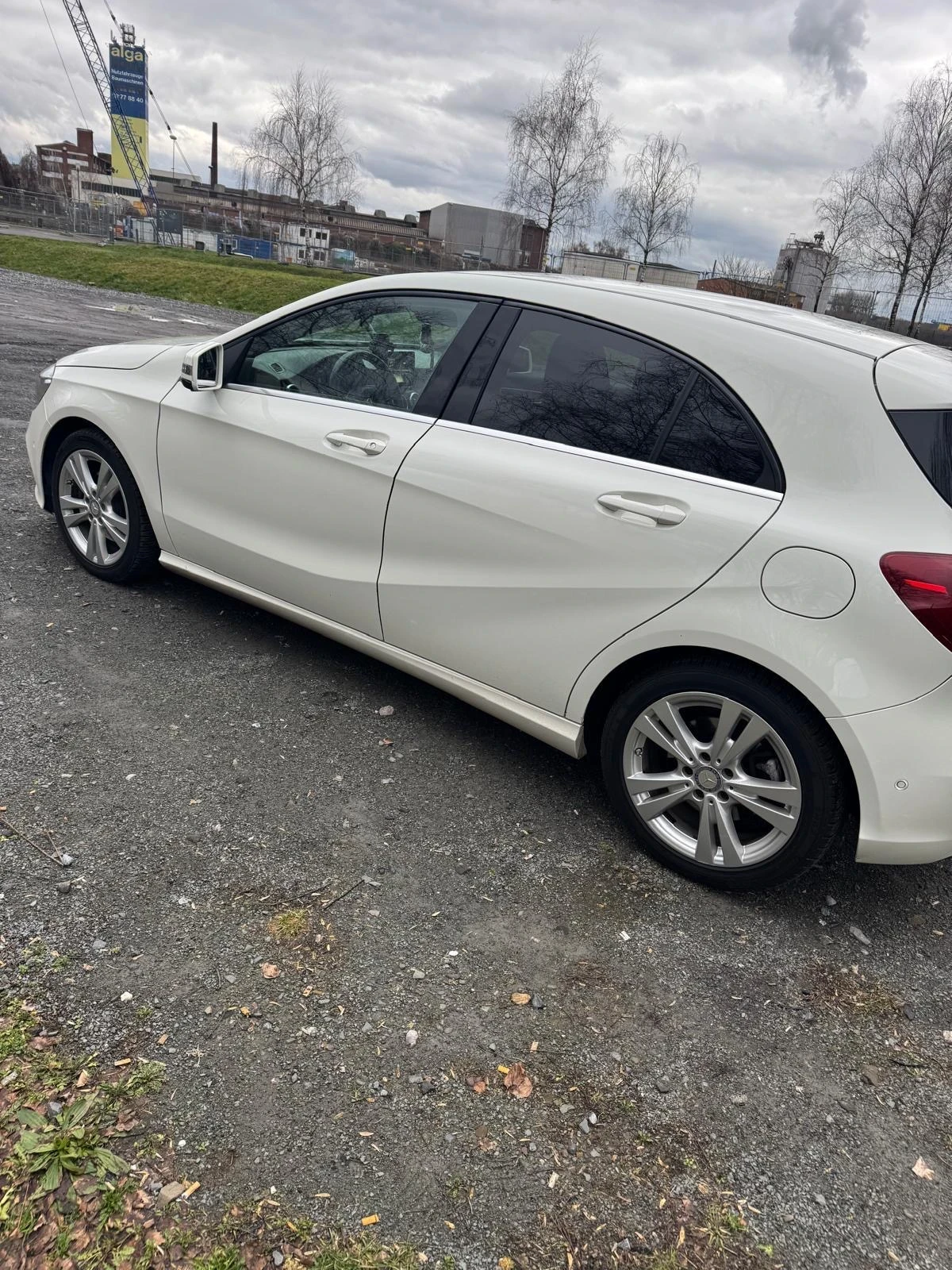 Mercedes-Benz A 220