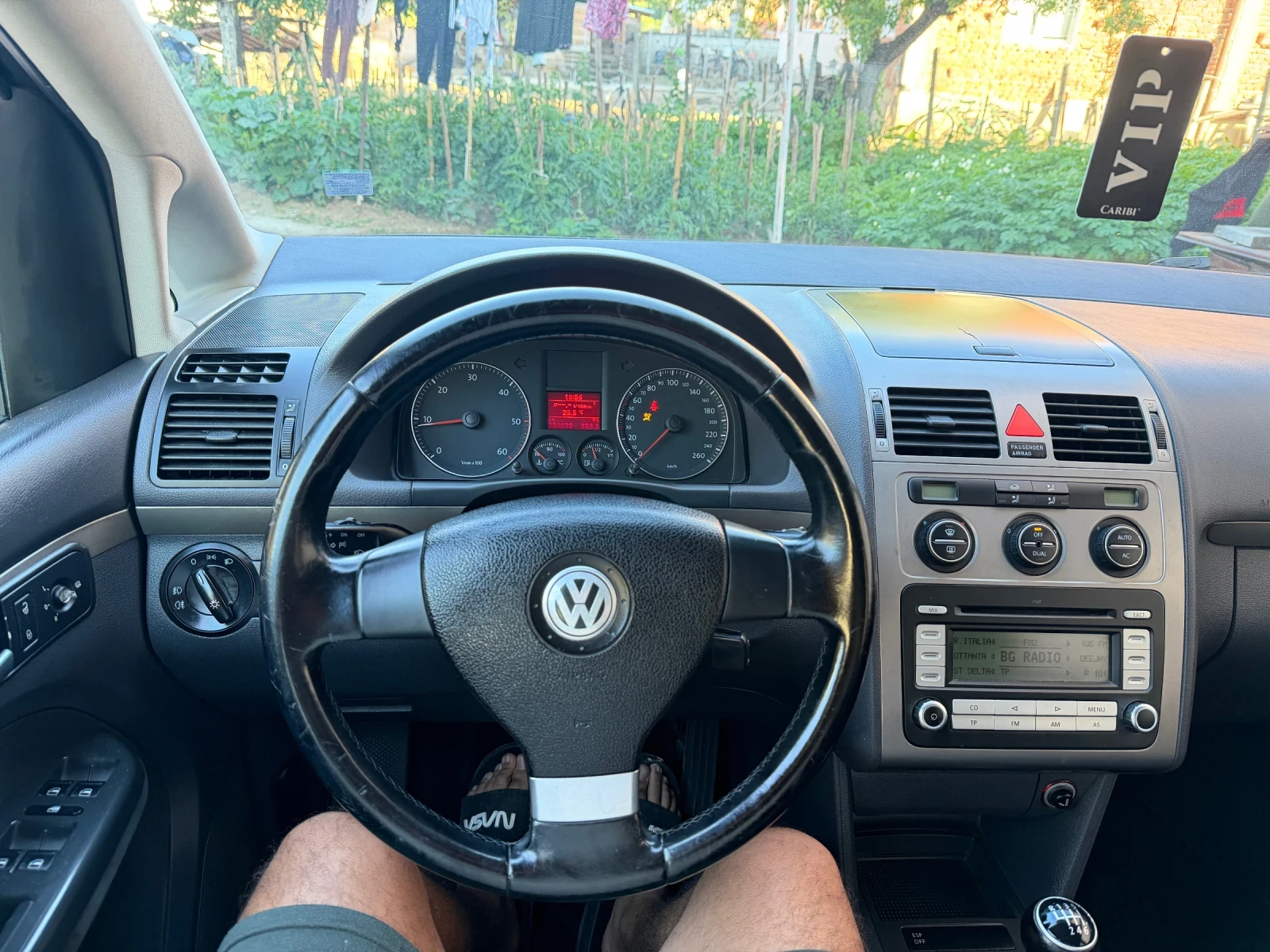 VW Touran 1.9tdi 105hp 6speed 2009, снимка 12 - Автомобили и джипове - 54911700